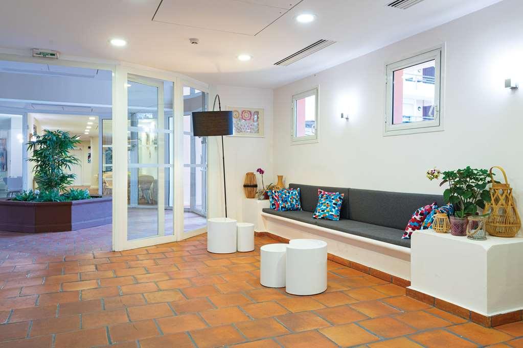 Zenitude Hotel-Residences Le Cannet Dalaman gambar